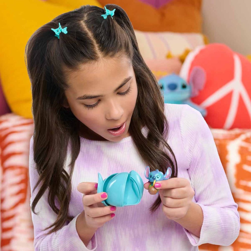 Capsula Com Boneco Surpresa Feed Me Stitch - Disney